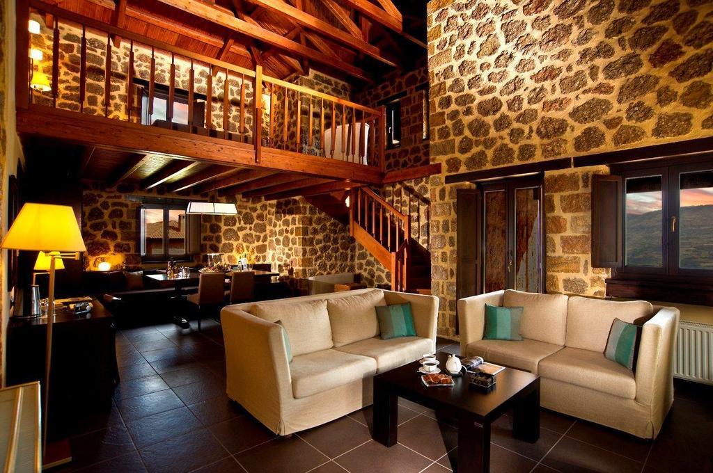 Pliadon Gi Mountain Resort & Spa Kato Sinikia Trikalon Oda fotoğraf