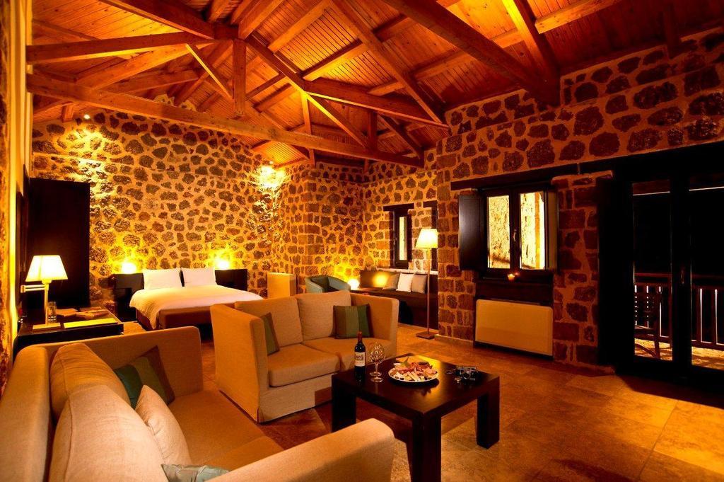 Pliadon Gi Mountain Resort & Spa Kato Sinikia Trikalon Oda fotoğraf